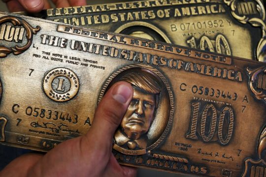 trump fake dolars